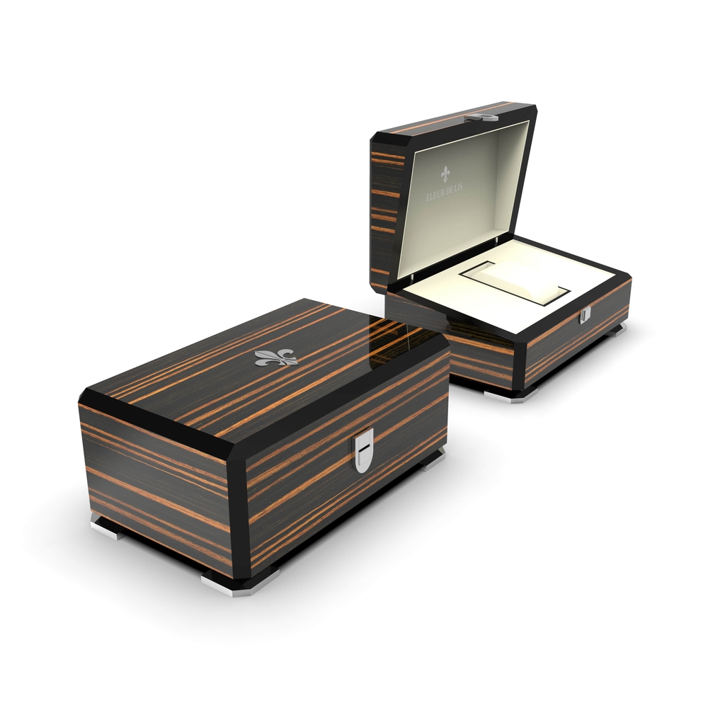 big-box-1-1727361331200 Close-up of watch